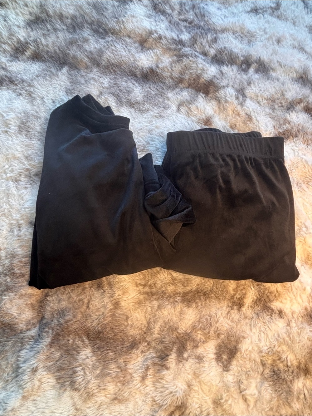 NWT Juicy Couture Black Velour lounge Set with Rhinestone Logo - Picture 2 of 5